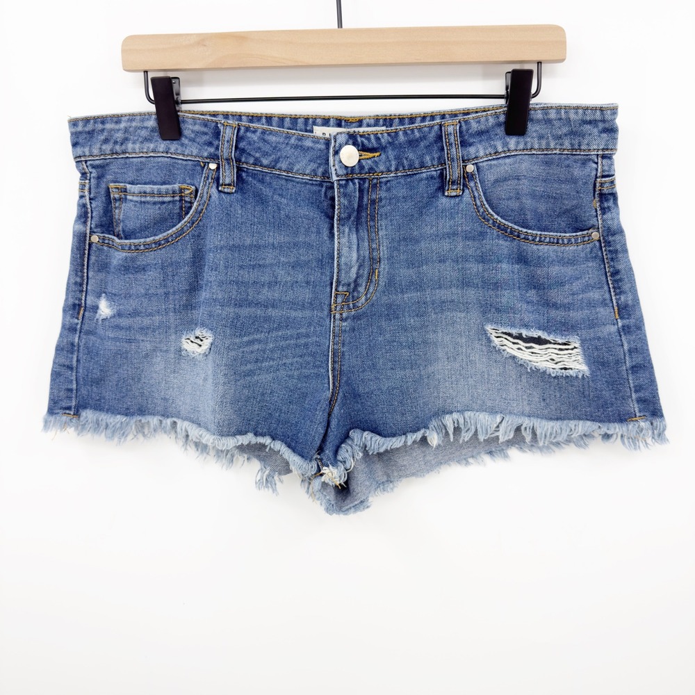 Bullhead Denim Co Low Rise Distressed Cut Off Jean Shorts Blue 31 Y2K Indie Boho